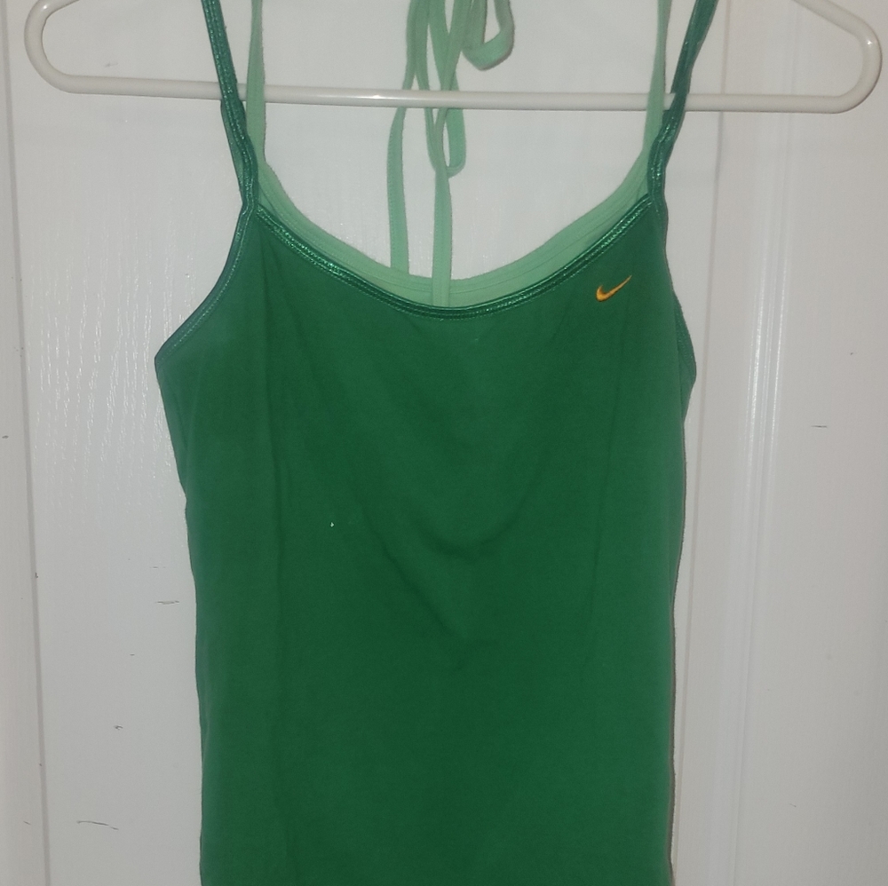 Nike Green tank top medium, shelf bra